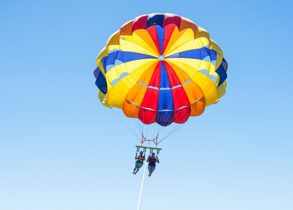 parasailing in dubai