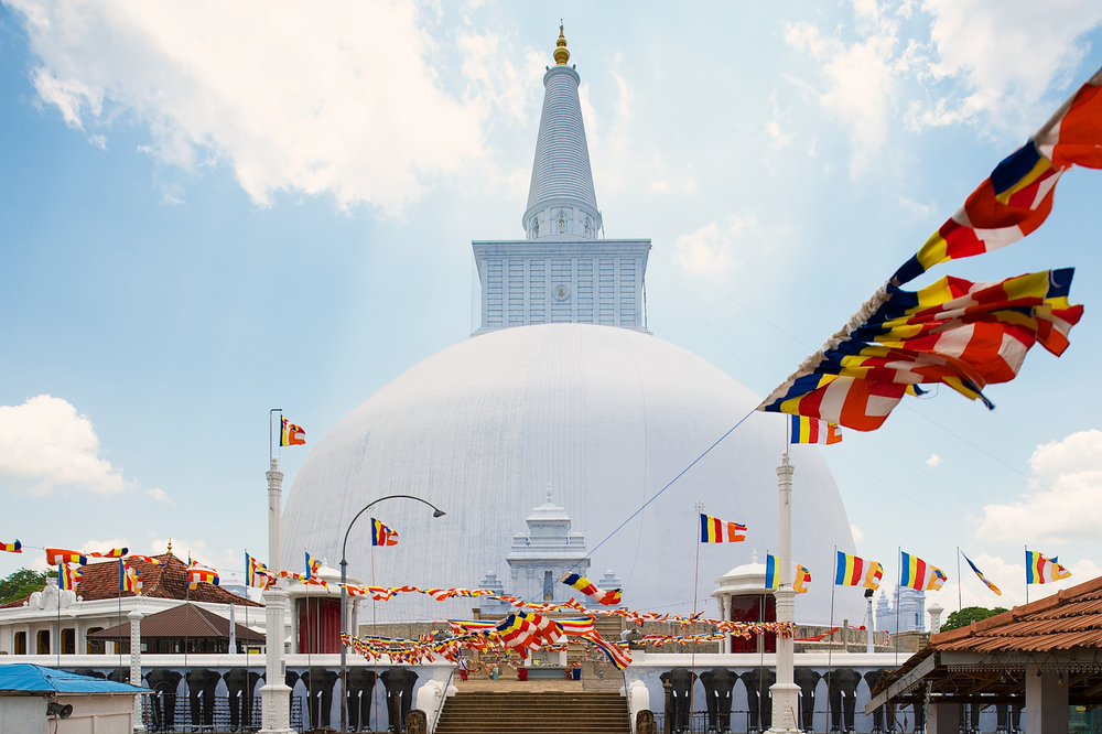 Ruwanwelisaya temple in sri lanka