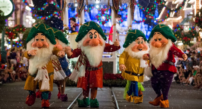 christmas parade at disney world