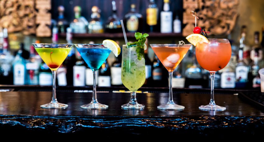 Top 5 Trendy Cocktail Bars All Around New York City!