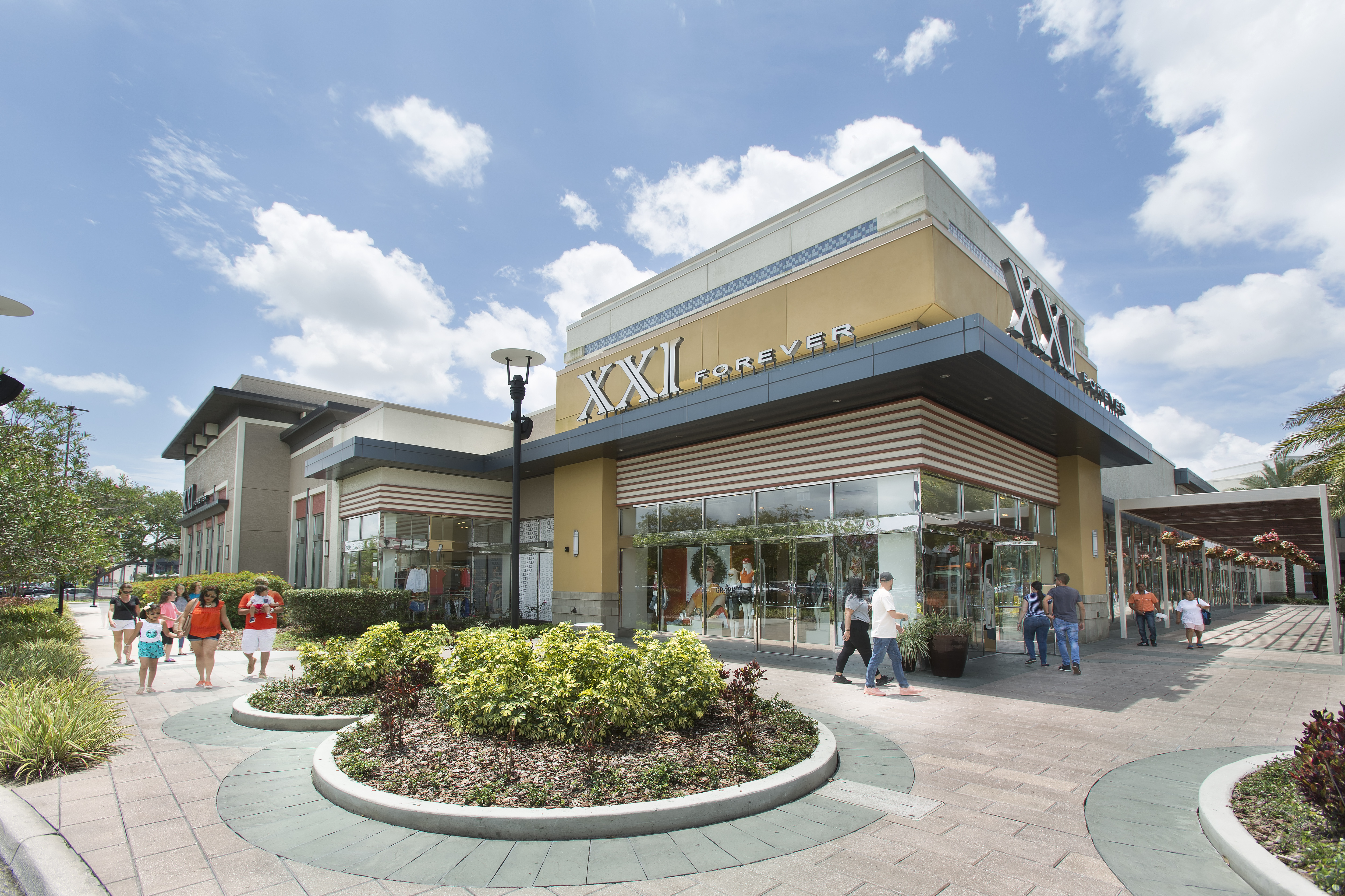 Orlando Vineland Premium Outlets is one of the best places to shop in  Orlando